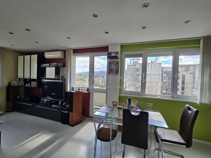 De vânzare  1 dormitor Pernic , Dimova mahala , 60 mp | 38404159