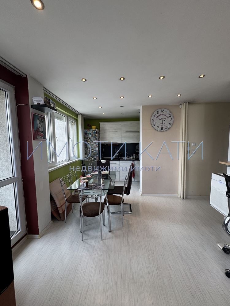De vânzare  1 dormitor Pernic , Dimova mahala , 60 mp | 38404159 - imagine [4]
