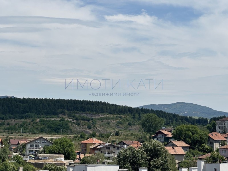 De vânzare  1 dormitor Pernic , Dimova mahala , 60 mp | 38404159 - imagine [13]