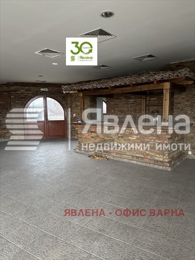 Na sprzedaż  Dom region Warny , Priselci , 342 mkw | 40707493 - obraz [3]
