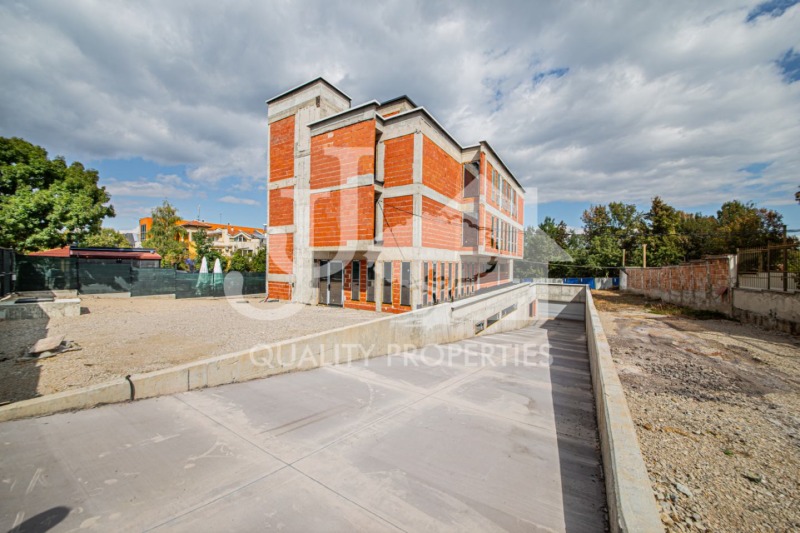 Продава ОФИС в град София, Малинова долина - 1800 кв.м / 2 250 000 € » 4 400 617.50 лв., ДЖЕЙ И ДЖЕЙ КОРПОРЕЙШЪН ООД