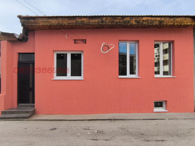 Продава КЪЩА в град Силистра, Център - 150 кв.м / 124 800 € » 244 087.58 лв.