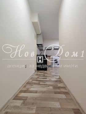 1 chambre Kolhozen pazar, Varna 5