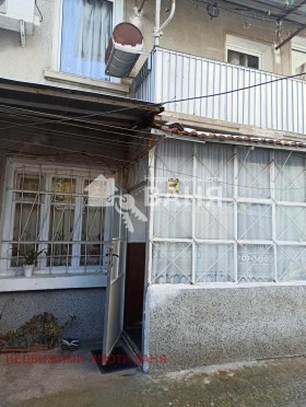 Продажба на етажи от къща в област Пловдив — страница 3 - изображение 5 