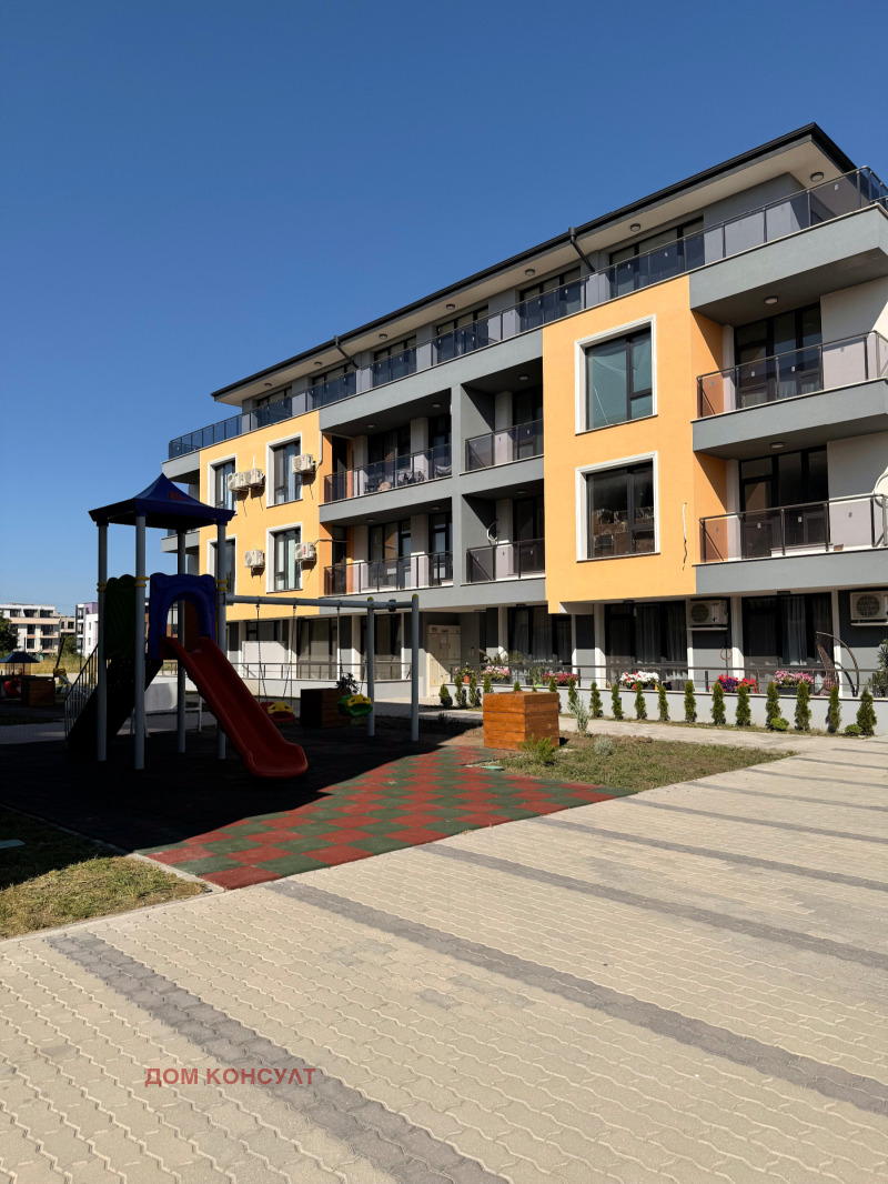 Te koop  1 slaapkamer Plovdiv , Ostromila , 141 m² | 28978677