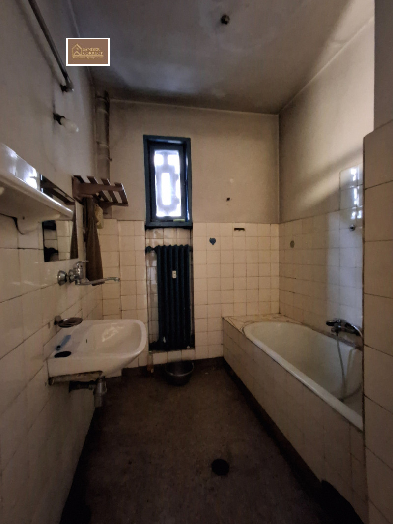 Продава 3-СТАЕН, гр. София, Център, снимка 5 - Апартаменти - 53111446