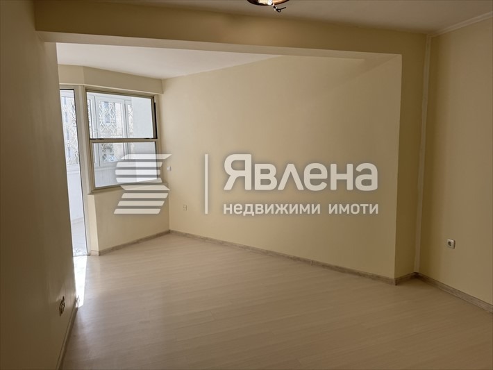 Продава МНОГОСТАЕН, гр. Варна, Спортна зала, снимка 4 - Апартаменти - 53181586