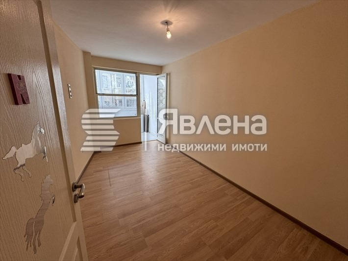 Продава МНОГОСТАЕН, гр. Варна, Спортна зала, снимка 3 - Апартаменти - 53181586