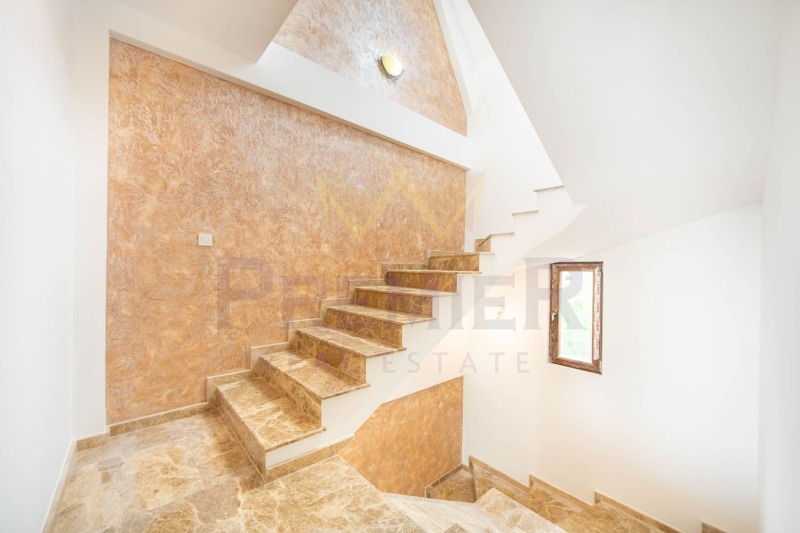 Na sprzedaż  Dom Warna , m-t Perczemlijata , 339 mkw | 47543288 - obraz [4]