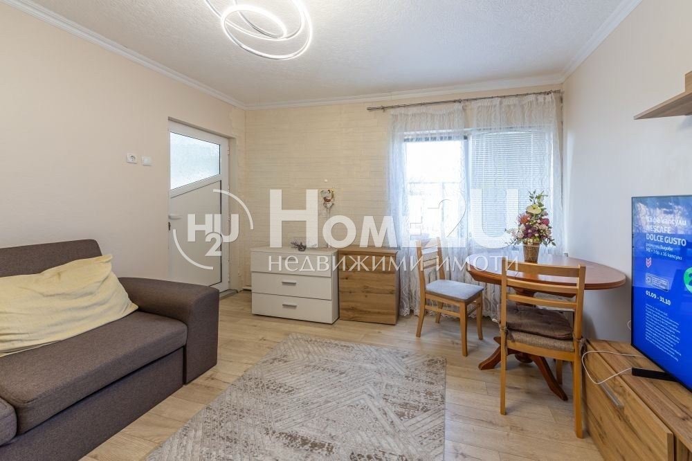 Продава КЪЩА, гр. Аксаково, област Варна, снимка 3 - Къщи - 53946061