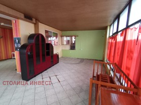 МАГАЗИН, 274 m2