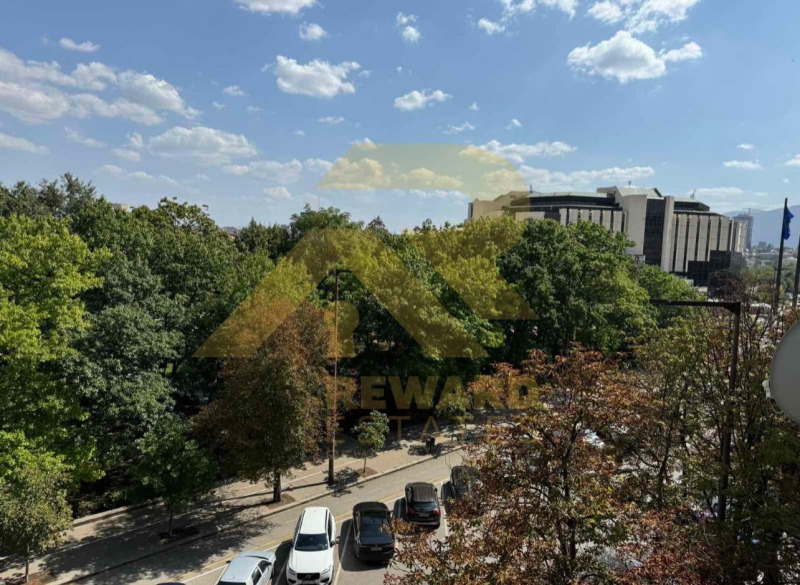 Προς πώληση  2 υπνοδωμάτια Σοφηια , ΤΣενταρ , 93 τ.μ | 70409873