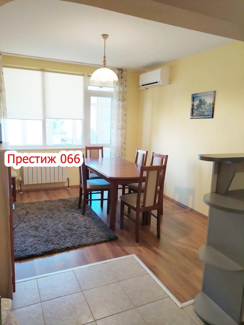 Продава 4-СТАЕН, гр. Шумен, Център, снимка 4 - Aпартаменти - 49554157