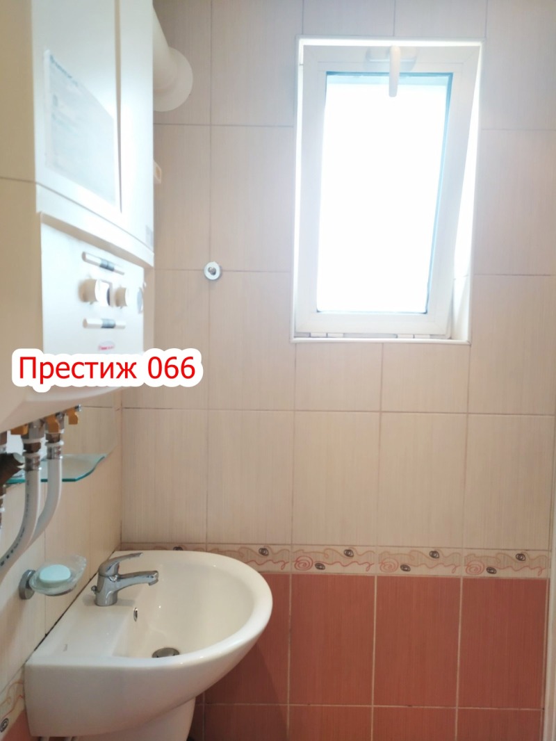 Продава 4-СТАЕН, гр. Шумен, Център, снимка 13 - Aпартаменти - 49554157