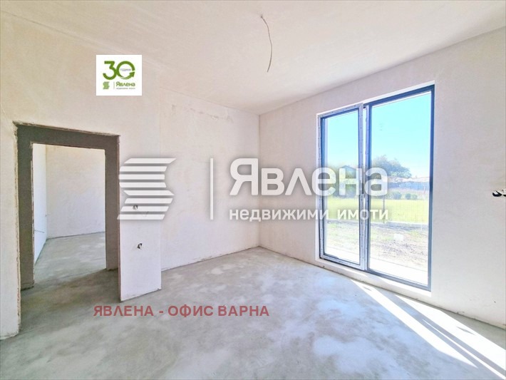 Продава КЪЩА, с. Баново, област Варна, снимка 5 - Къщи - 48287283