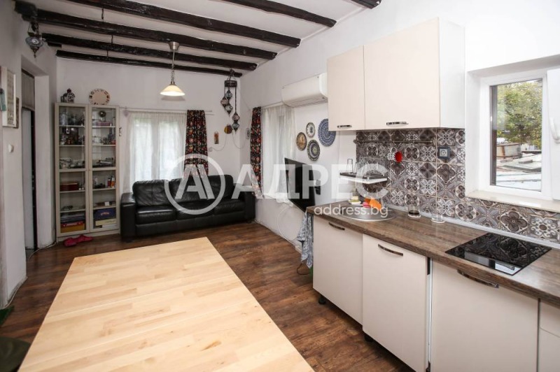 Продава КЪЩА, гр. София, Орландовци, снимка 3 - Къщи - 52505004