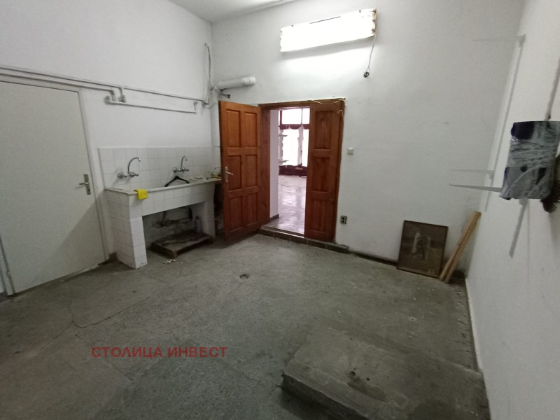 Продава МАГАЗИН, гр. Русе, Дружба 3, снимка 15 - Магазини - 53591099