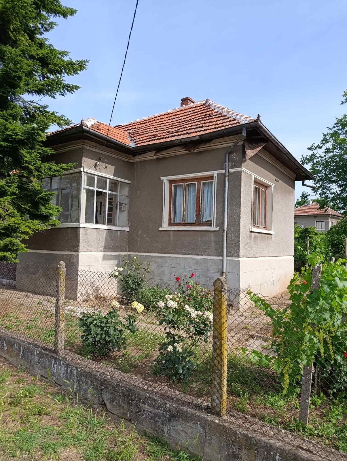 Продава КЪЩА, с. Динковица, област Видин, снимка 2 - Къщи - 54786863