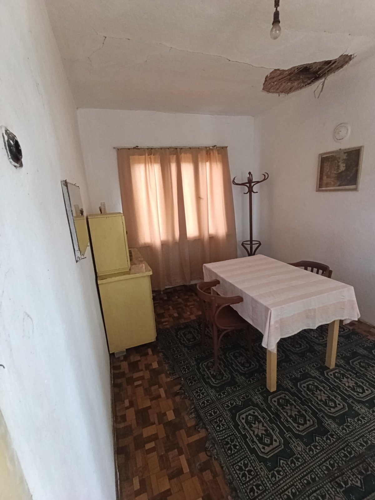 Продава КЪЩА, с. Динковица, област Видин, снимка 7 - Къщи - 54786863