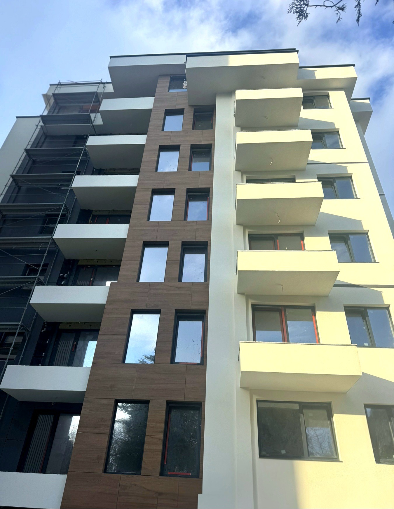 Продава 4-СТАЕН, гр. Варна, Бриз, снимка 2 - Апартаменти - 46703415