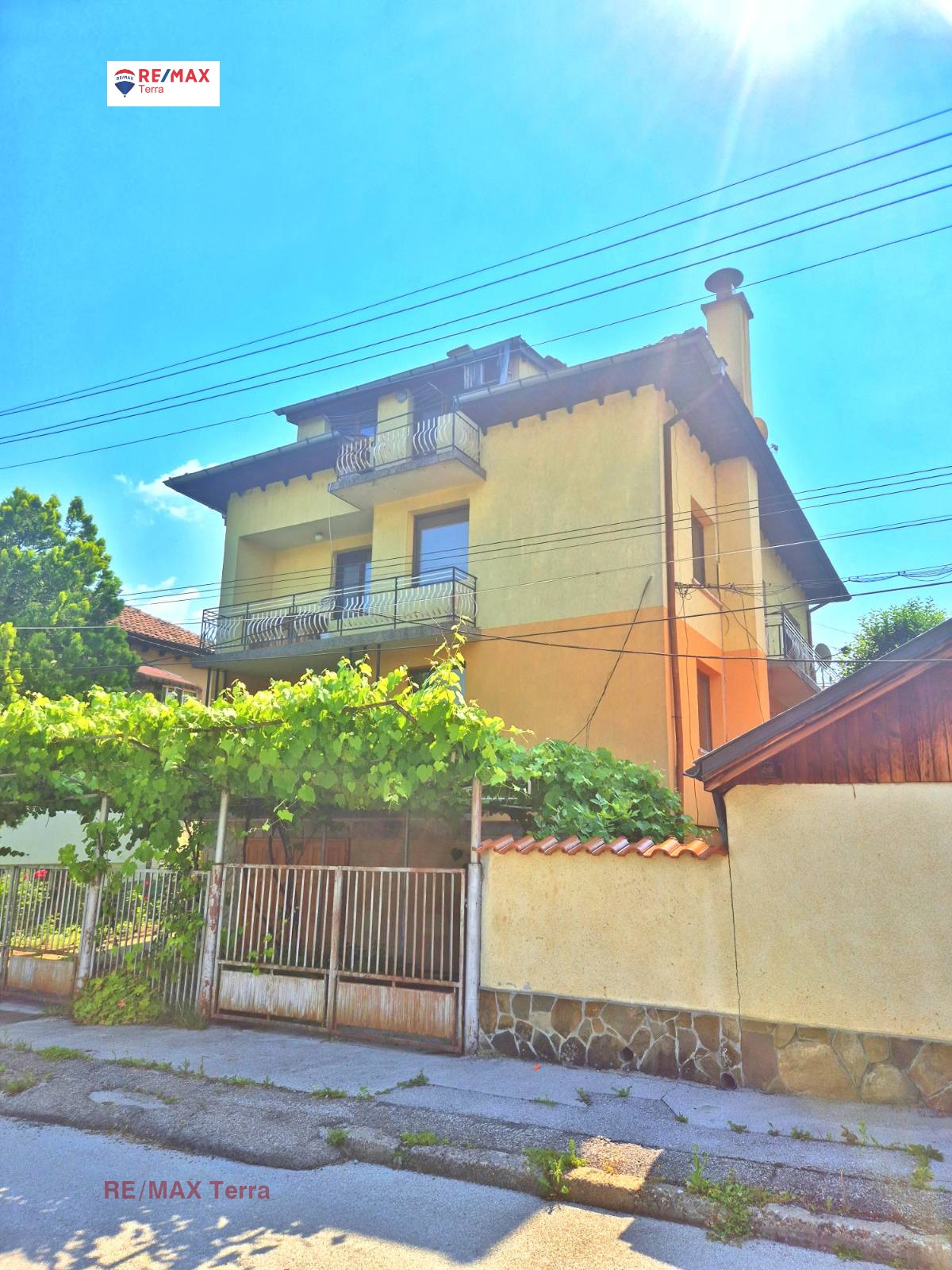 Продава КЪЩА, гр. Етрополе, област София област, снимка 11 - Къщи - 55088719