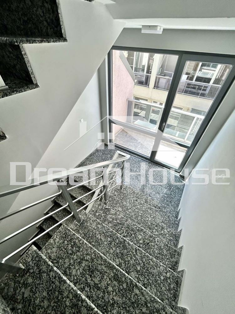 En venta  2 dormitorios Plovdiv , Karshiyaka , 134 metros cuadrados | 23765047 - imagen [13]