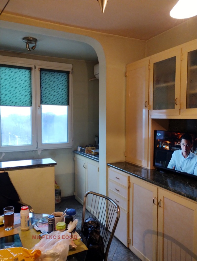 Продава 3-СТАЕН, гр. София, Сухата река