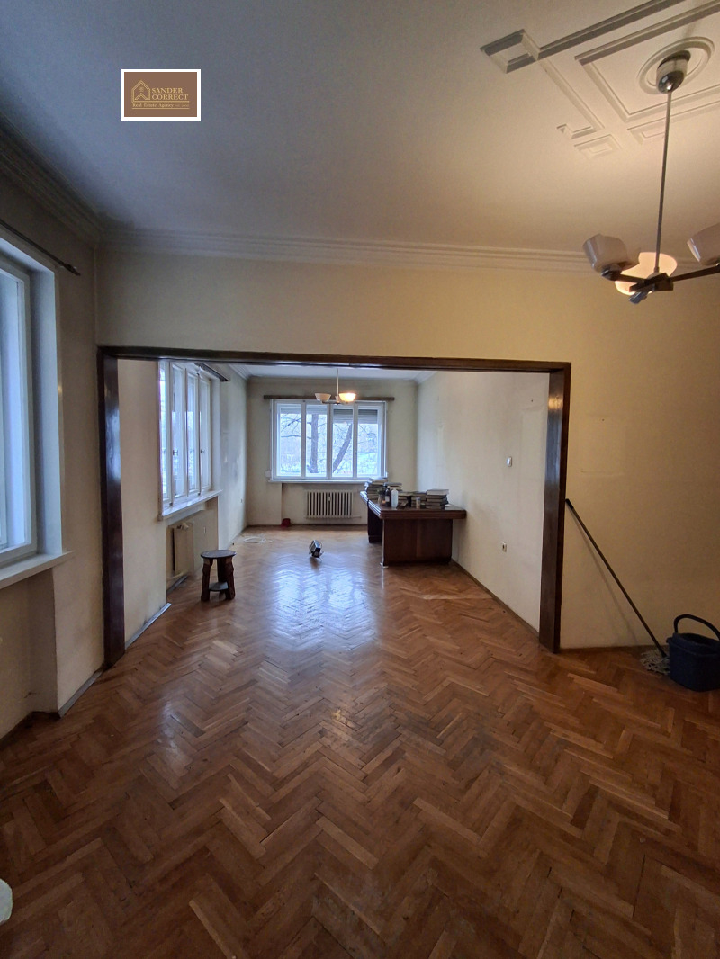 Продава ОФИС, гр. София, Център