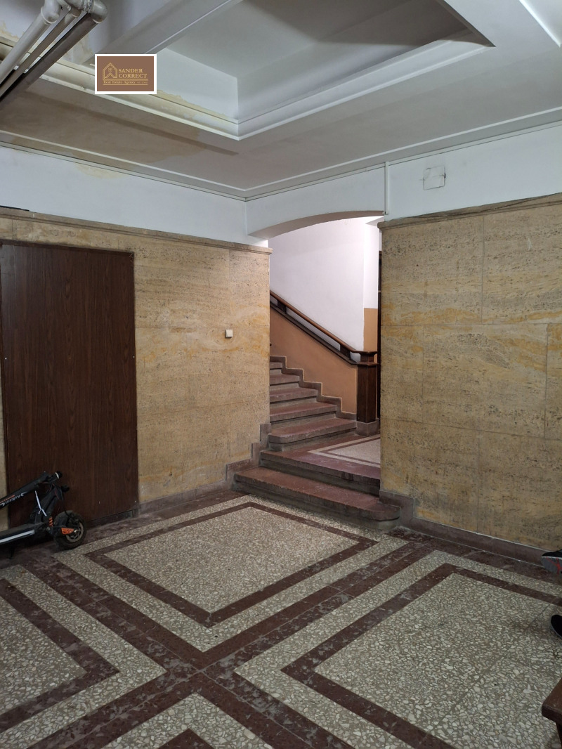 Продава ОФИС, гр. София, Център, снимка 10 - Офиси - 53149981