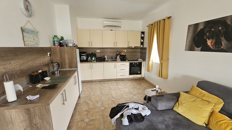 Продава КЪЩА, град Бургас, с. Брястовец • 110000 € / 215141.30 лв. • 61459428 1