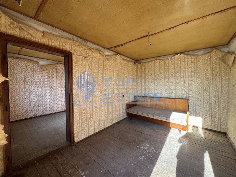 Продава ВИЛА, гр. Бяла черква, област Велико Търново, снимка 5 - Вили - 53019531