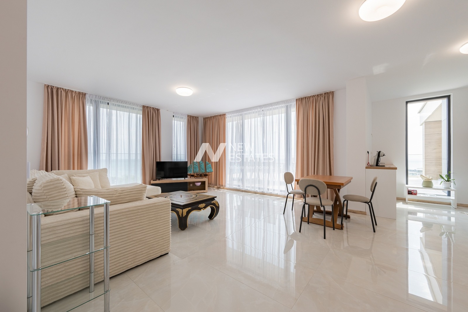 Продава 4-СТАЕН, гр. Варна, м-т Горна Трака