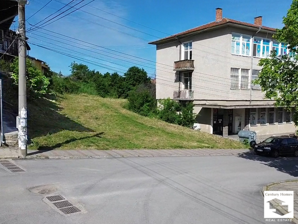 Продава ПАРЦЕЛ, гр. Дебелец, област Велико Търново, снимка 3 - Парцели - 54632065