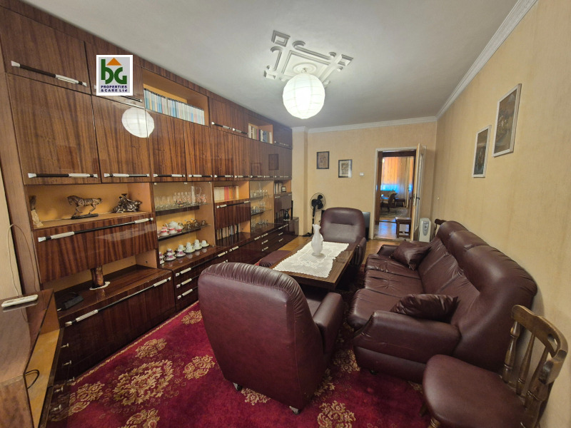 En venta  3 dormitorios Varna , Zimno kino Trakiya , 99 metros cuadrados | 13661397 - imagen [2]