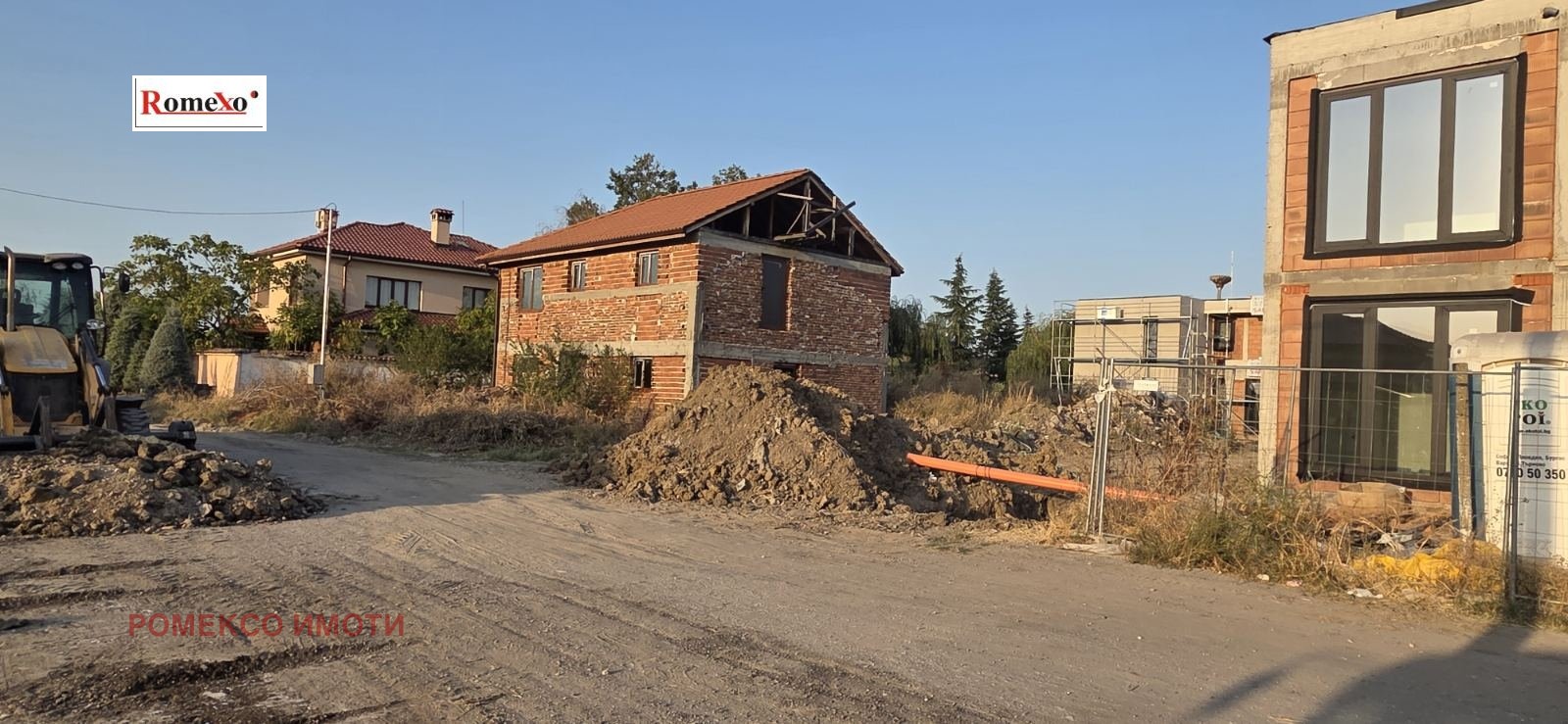 Продава КЪЩА, с. Радиново, област Пловдив, снимка 2 - Къщи - 56073044