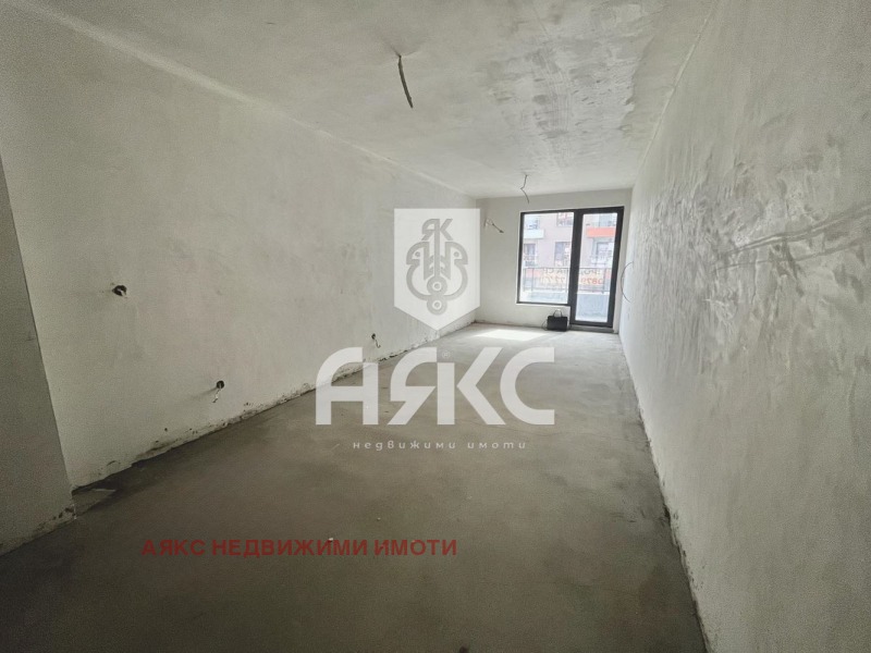 Продава 3-СТАЕН, град София, Център • 275000 € / 537853.25 лв. • 57339684 1