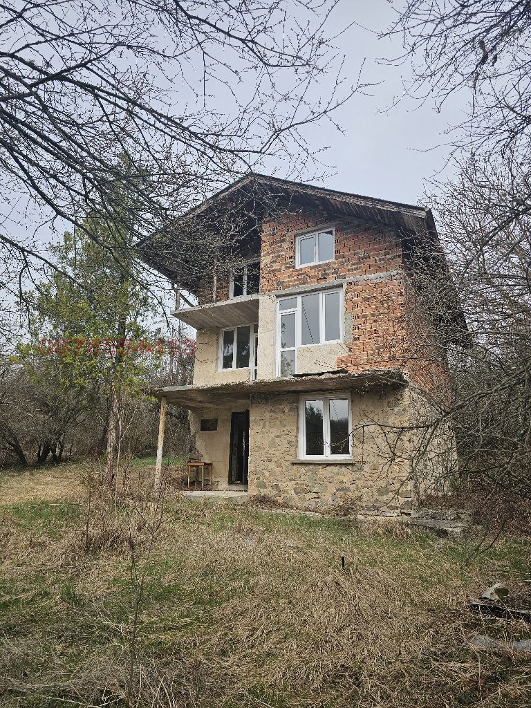 Продава КЪЩА, с. Радуловци, област София област, снимка 14 - Къщи - 56260600