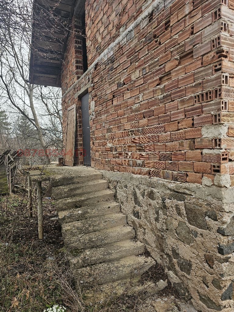 Продава КЪЩА, с. Радуловци, област София област, снимка 11 - Къщи - 56260600