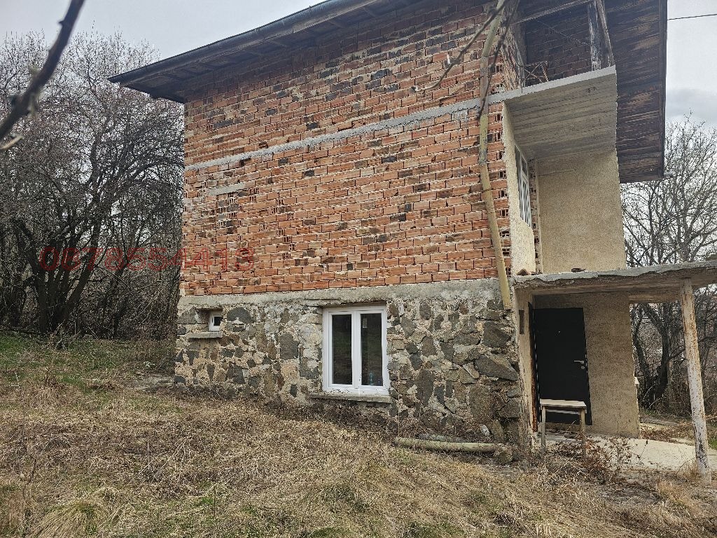 Продава КЪЩА, с. Радуловци, област София област, снимка 10 - Къщи - 56260600