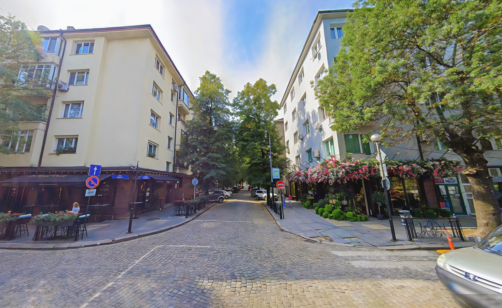 Продава  Гараж, Паркомясто град София , Докторски паметник , 22 кв.м | 88422286