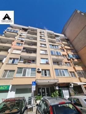 Продажба на имоти в Изток, град София — страница 2 - изображение 11 