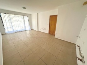 1 chambre Sarafovo, Bourgas 1