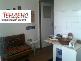 1 chambre Vazrojdentsi, Kardjali 8