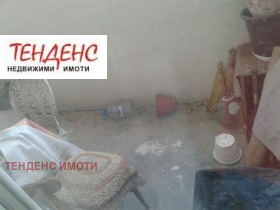 1 chambre Vazrojdentsi, Kardjali 11