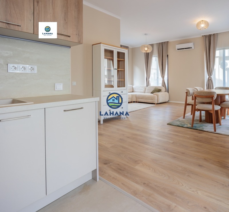 Продава КЪЩА, гр. Бургас, Сарафово, снимка 3 - Къщи - 52616724