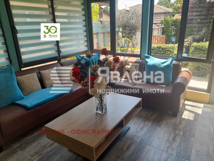 Продава КЪЩА, с. Соколово, област Добрич, снимка 8 - Къщи - 52888235