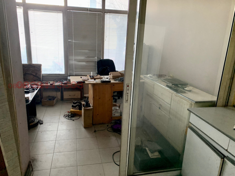 Продава ПРОМ. ПОМЕЩЕНИЕ, гр. Русе, Ялта, снимка 9 - Производствени сгради - 52774454