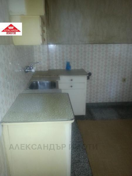 Продава 3-СТАЕН, гр. София, Изток, снимка 3 - Aпартаменти - 48447521