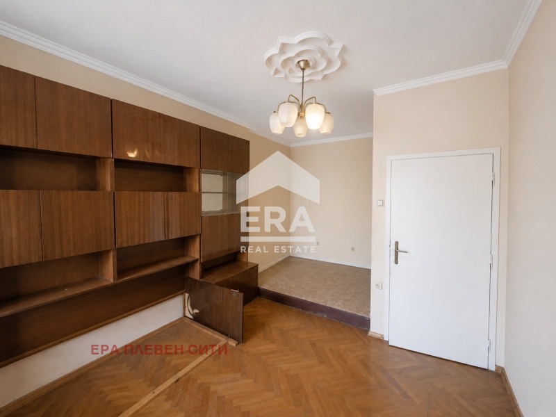 Продава 2-СТАЕН, гр. Плевен, Идеален център, снимка 3 - Апартаменти - 55614596