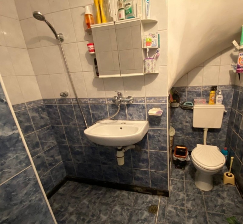 Продава ЕТАЖ ОТ КЪЩА, гр. Асеновград, област Пловдив, снимка 6 - Етаж от къща - 53057314